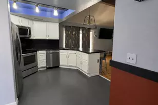 7839 W Canterbury Dr, Peoria, AZ 85345 - Photo 5