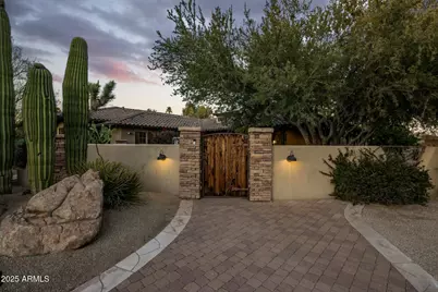 11021 N 74th Street, Scottsdale, AZ 85260 - Photo 1