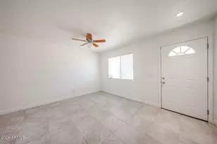 2810 E Roeser Rd, Phoenix, AZ 85040 - Photo 13