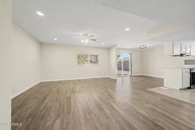 17621 N 18th Drive, Phoenix, AZ 85023 - Photo 7