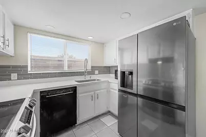 17621 N 18th Drive, Phoenix, AZ 85023 - Photo 15
