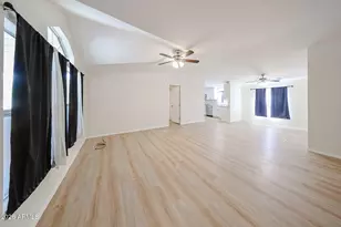 13814 W Stella Ln, Litchfield Park, AZ 85340 - Photo 11