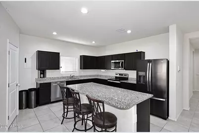 18556 W Buckskin Trail, Wittmann, AZ 85361 - Photo 11