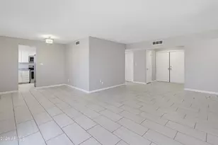6620 W Mercer Ln, Glendale, AZ 85304 - Photo 9
