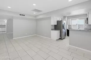 6620 W Mercer Ln, Glendale, AZ 85304 - Photo 19