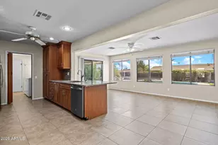 9731 W Brokenstone Dr, Sun City, AZ 85351 - Photo 9