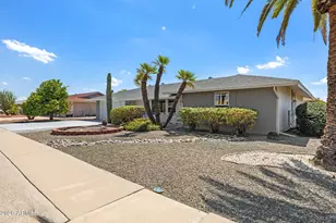 9731 W Brokenstone Dr, Sun City, AZ 85351 - Photo 5