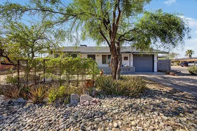 15031 N 24th Place, Phoenix, AZ 85032 - Photo 1