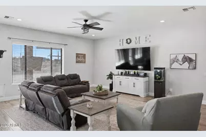 28524 N Bryce Trail, San Tan Valley, AZ 85144 - Photo 5