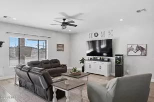 28524 N Bryce Trail, San Tan Valley, AZ 85144 - Photo 5