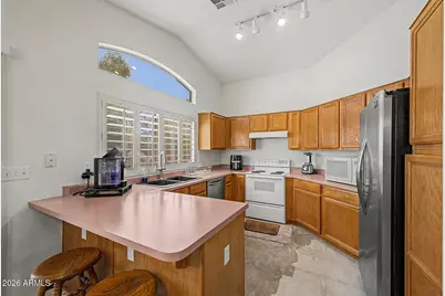5017 W Wikieup Lane, Glendale, AZ 85308 - Photo 11