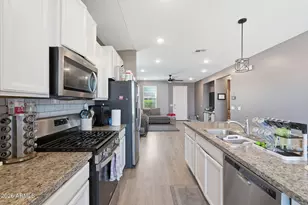 12652 W Northview Ave, Glendale, AZ 85307 - Photo 9