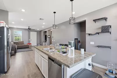 12652 W Northview Avenue, Glendale, AZ 85307 - Photo 5
