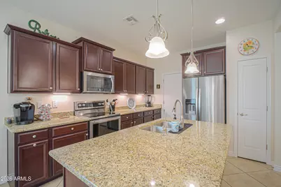 324 N Monterey Court, Casa Grande, AZ 85194 - Photo 11