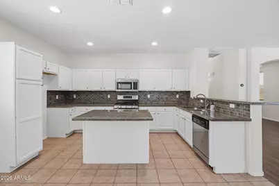 3096 E Ravenswood Drive, Gilbert, AZ 85298 - Photo 3
