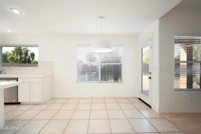 1424 E Horseshoe Avenue, Gilbert, AZ 85296 - Photo 17