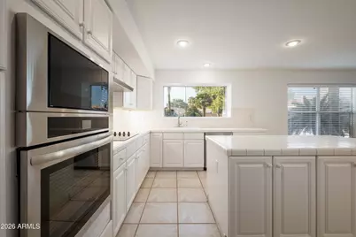 1424 E Horseshoe Avenue, Gilbert, AZ 85296 - Photo 15