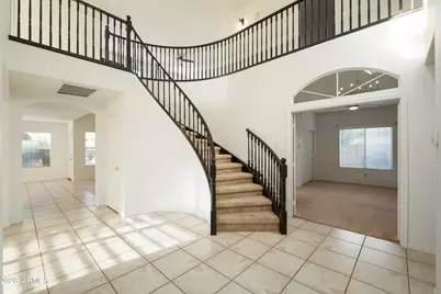 1424 E Horseshoe Avenue, Gilbert, AZ 85296 - Photo 5