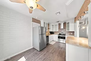 10223 N 17th Dr, Phoenix, AZ 85021 - Photo 11
