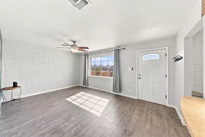 10223 N 17th Drive, Phoenix, AZ 85021 - Photo 9