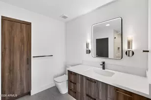 7903 N 54th Pl, Paradise Valley, AZ 85253 - Photo 35