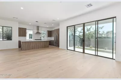 1625 E Lamar Road #2, Phoenix, AZ 85016 - Photo 9