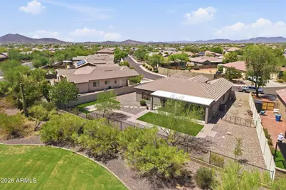 2421 W Kit Carson Court, Phoenix, AZ 85086 - Photo 7