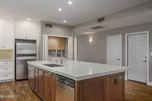 7955 E Chaparral Rd, Scottsdale, AZ 85250 - Photo 5