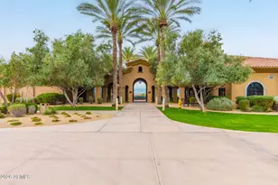 4091 E Ravenswood Dr, Gilbert, AZ 85298 - Photo 55