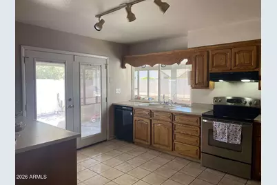 2221 W El Moro Avenue, Mesa, AZ 85202 - Photo 5