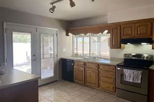 2221 W El Moro Ave, Mesa, AZ 85202 - Photo 5