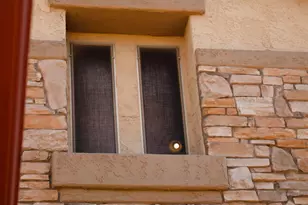 1329 S Iowa Ct, Chandler, AZ 85286 - Photo 5