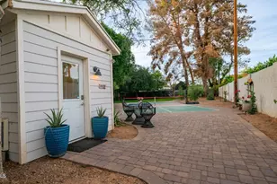 3244 E Weldon Ave, Phoenix, AZ 85018 - Photo 23