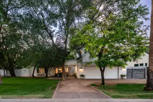 3244 E Weldon Ave, Phoenix, AZ 85018 - Photo 3