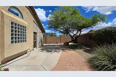15857 W Moreland Street, Goodyear, AZ 85338 - Photo 27