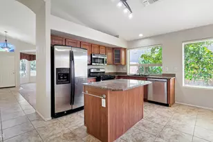 15857 W Moreland St, Goodyear, AZ 85338 - Photo 9