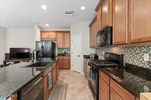 3451 E Amber Ln, Gilbert, AZ 85296 - Photo 9