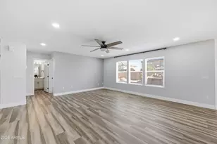 10617 W Daley Ln, Peoria, AZ 85383 - Photo 5