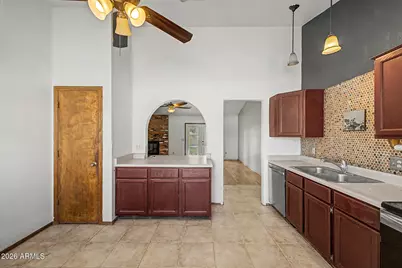 560 S 37th Street, Mesa, AZ 85206 - Photo 9