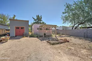 2033 N 22nd Pl, Phoenix, AZ 85006 - Photo 3