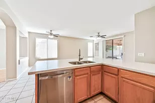 6222 W Wikieup Ln, Glendale, AZ 85308 - Photo 9
