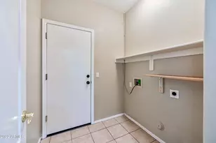 6222 W Wikieup Ln, Glendale, AZ 85308 - Photo 15