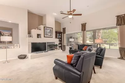 16015 N 66th Street, Scottsdale, AZ 85254 - Photo 3