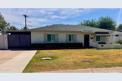 3539 E Amelia Avenue, Phoenix, AZ 85018 - Photo 1