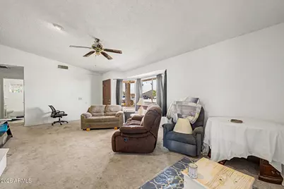 547 E Quail Avenue, Apache Junction, AZ 85119 - Photo 7