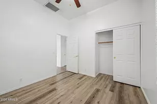 907 E Gary Ln, Phoenix, AZ 85042 - Photo 29