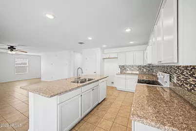 726 W Jardin Drive, Casa Grande, AZ 85122 - Photo 11