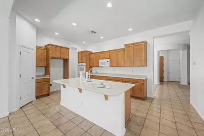 667 E Riviera Drive, Chandler, AZ 85249 - Photo 5