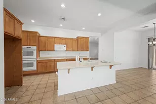 667 E Riviera Dr, Chandler, AZ 85249 - Photo 3