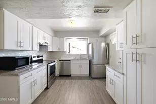 3101 W Ocotillo Rd, Phoenix, AZ 85017 - Photo 7